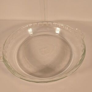 Handled Fluted Pyrex Glass Pie‎ Plate #229 9.5"